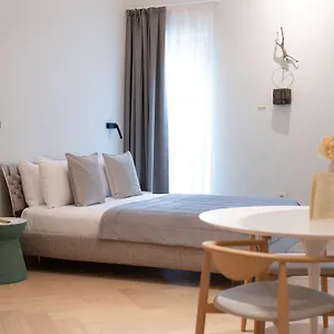 Palazzo Ciopeta - Italian Excellence Apartment